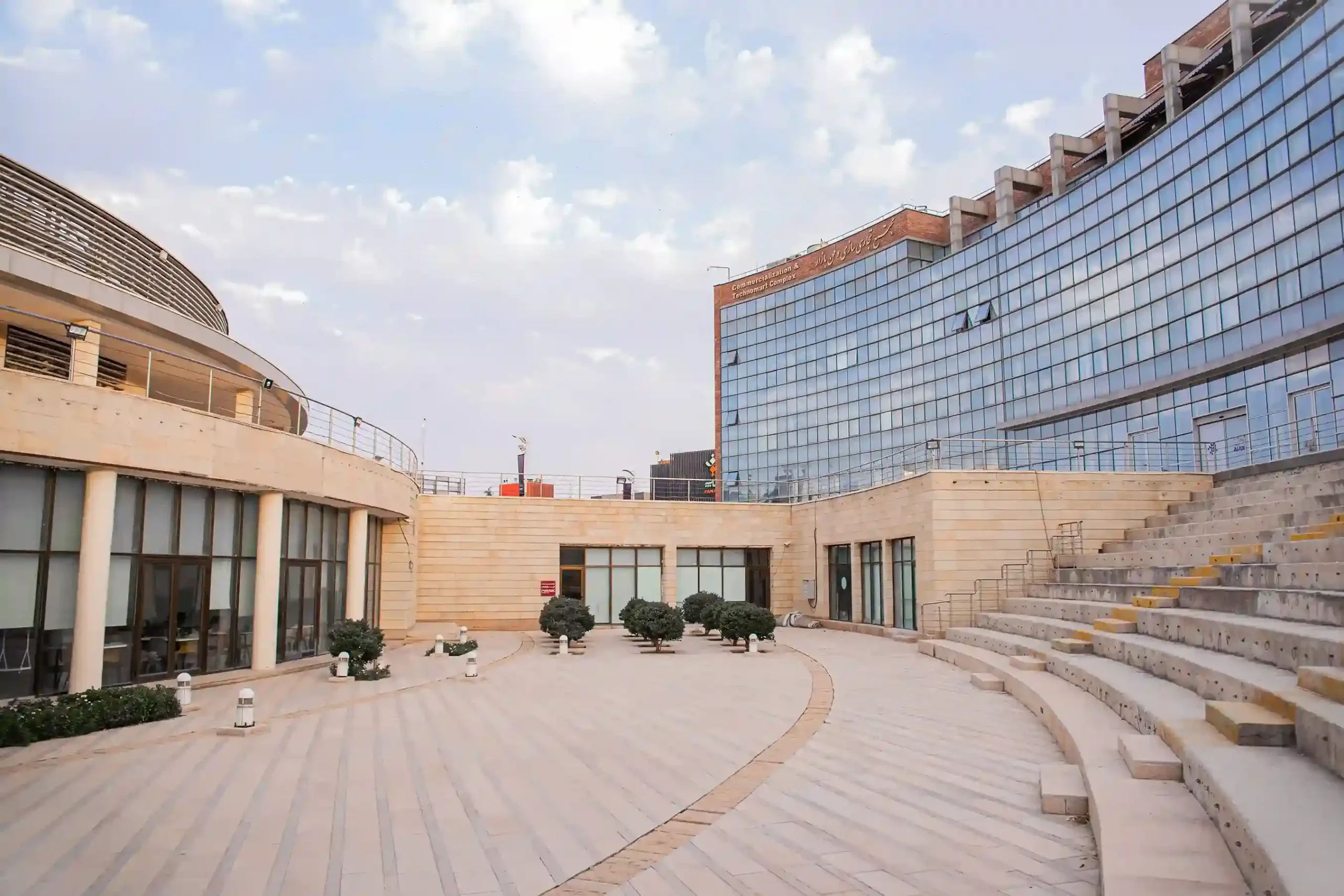 فضای ورودی